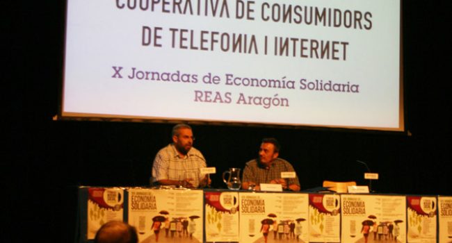 Óscar Rando junto a Chorche Tricas (AraInfo/Reas Aragón) durante la charla de esta lunes. Foto: @arainfonoticias [Galería de imágenes]