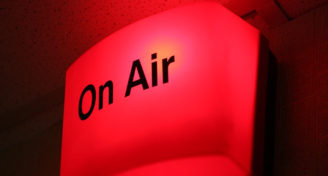 Las radios libres podrían salir de su limbo legal.