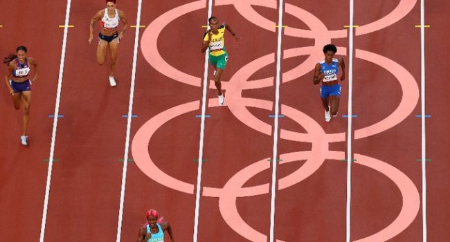 Final de los 400 metros femenino de Tokio 2020. Foto: @WorldAthletics