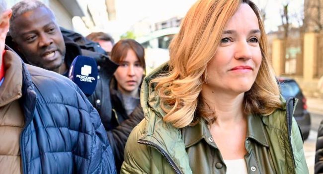 Alegría acosada por el ultraderechista Ndongo | Foto: PSOE
