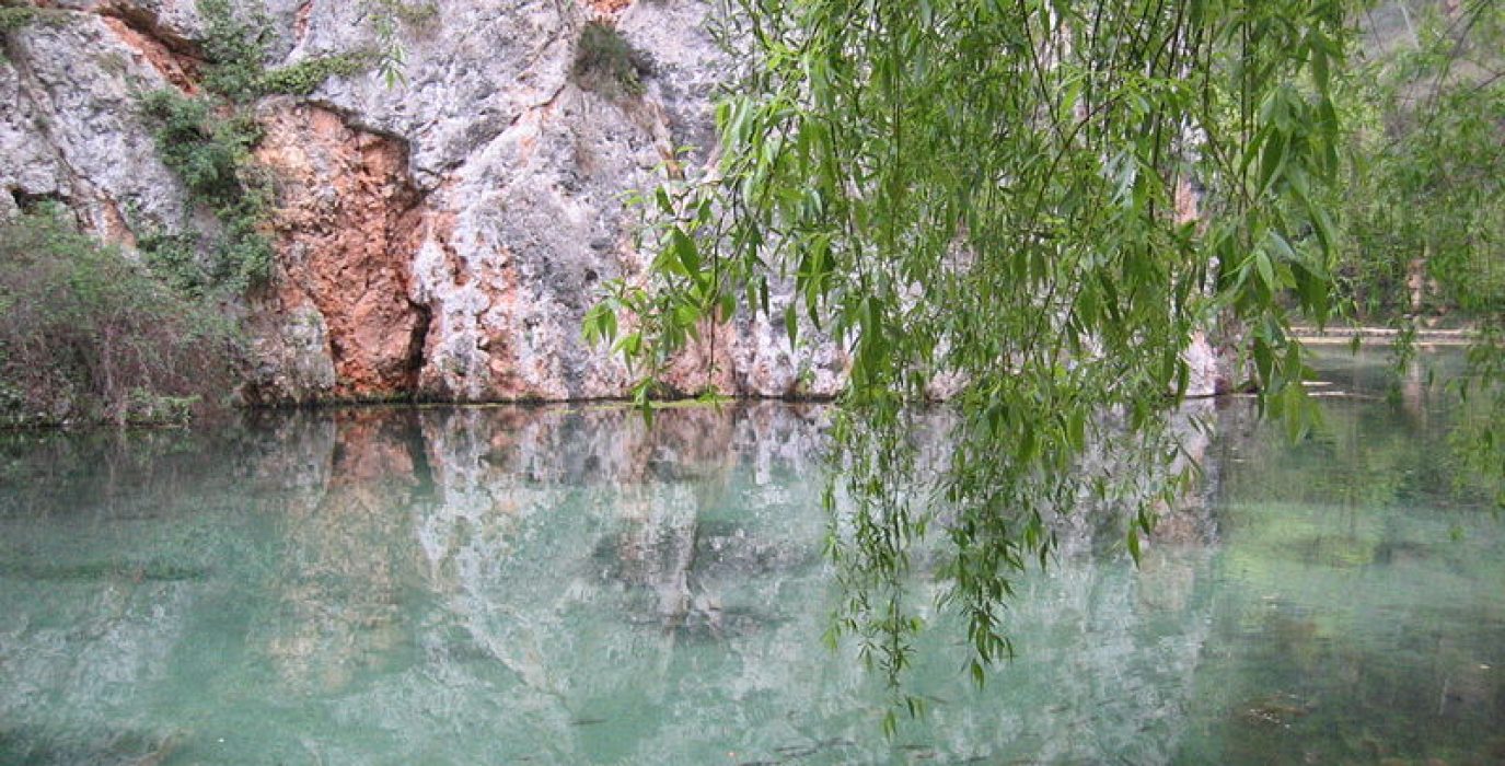 Laco d'o Espiello en o Monasterio de Piedra