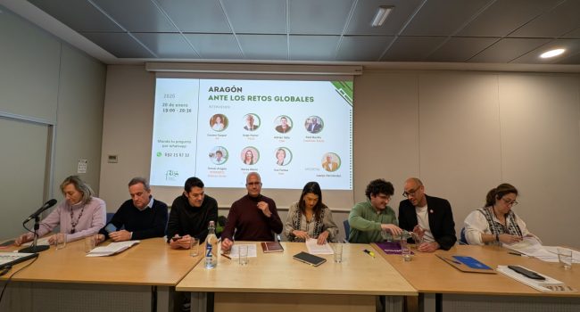 Representantes de los partidos que participaron en el debate de la FAS | Foto: FAS