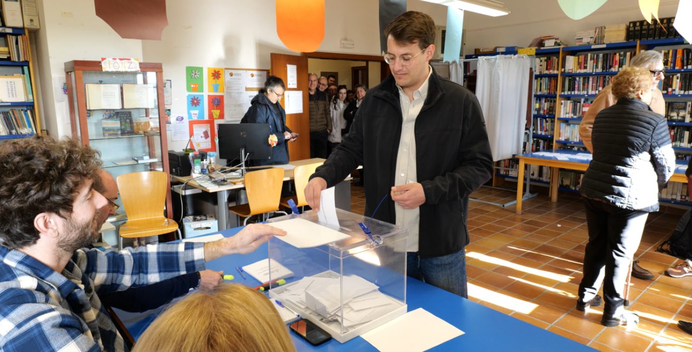 Jorge Pueyo ha votado en Fonz | Foto: CHA