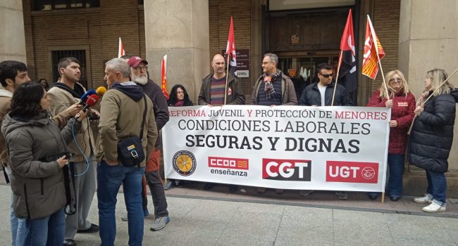 Imagen de archivo de una protesta de las y los trabajadores de los centros de menores de Aragón | Foto: @sosreforzgz