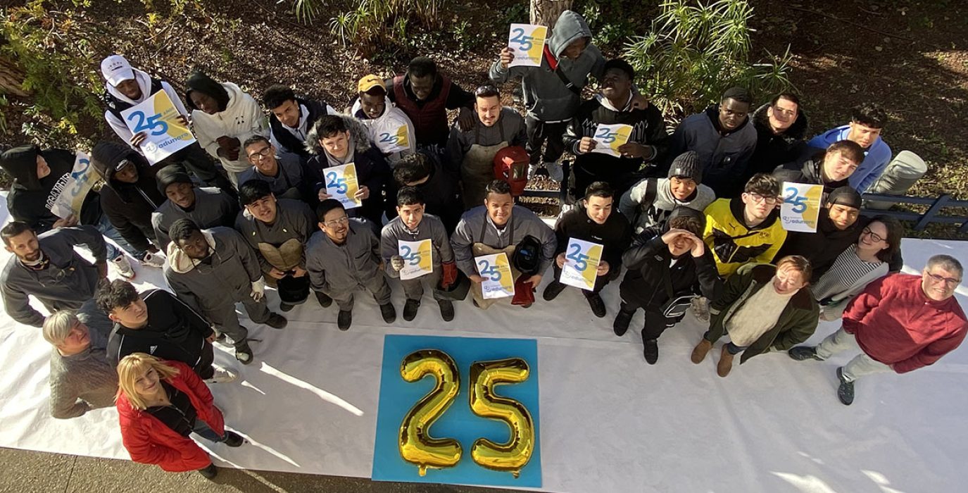Adunare celebrando sus 25 años, en el CSL Valdefierro.