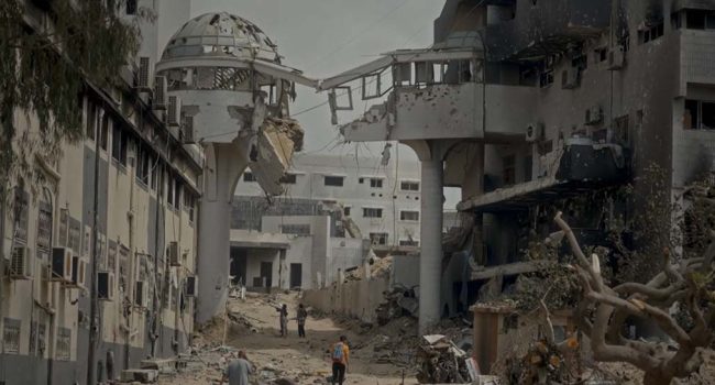 Instantánea de la destrucción en el Hospital Al-Shifa. | Foto: Al Jazeera