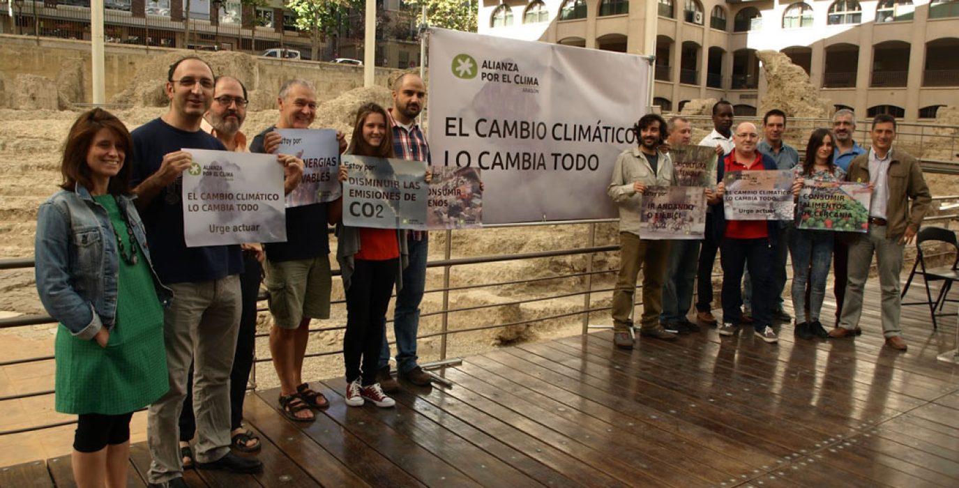 Representantes de las organizaciones aragonesas durante el acto de presentación de Alianza por el Clima en Aragón.