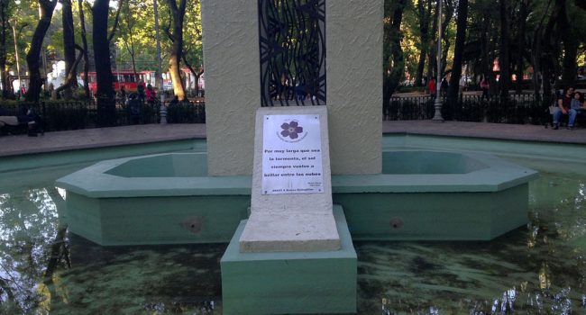 Placa conmemorativa del Genocidio Armenio en Ciudad de México. Foto: ProtoplasmaKid (CC BY-SA 4.0)