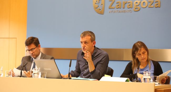 Fernando Rivarés durante la rueda de prensa.