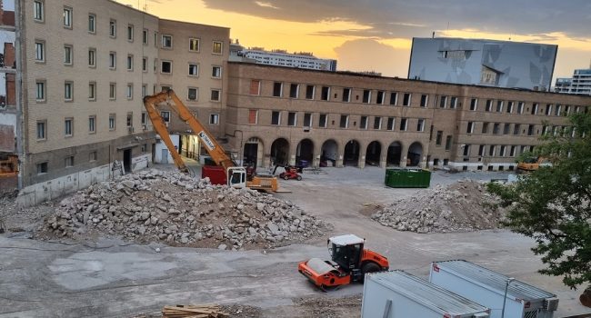 Obras en el cuartel de policía de Mayandía en Zaragoza | Foto: Asociación Vecinal Joaquín Costa - El Carmen