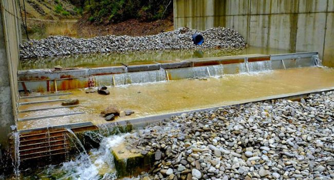 Aguas sin filtrar desbordan hacia el río Galligo. 
Fotos de las visitas realizadas a las obras del barranco de Bailín