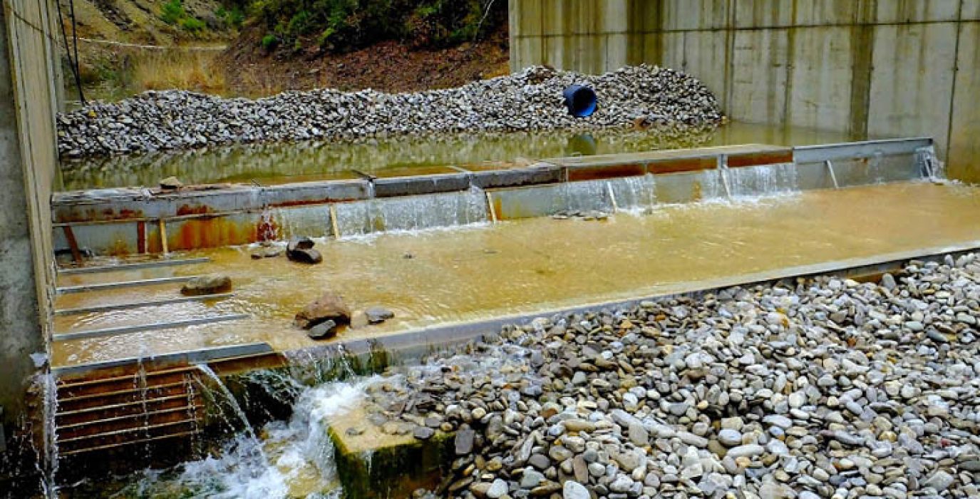 Aguas sin filtrar desbordan hacia el río Galligo. 
Fotos de las visitas realizadas a las obras del barranco de Bailín