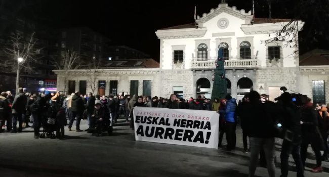 Concentración en Amurrio. Foto: @ehbilduaraba