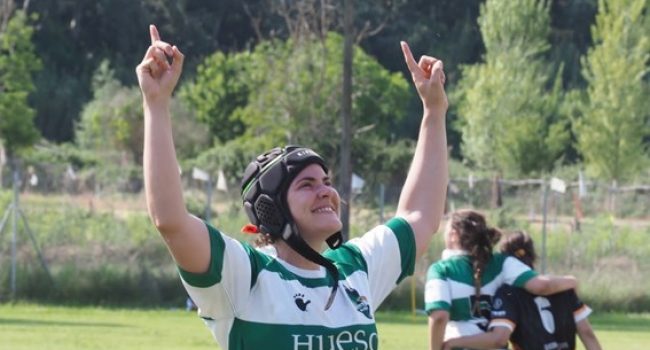 Anabel, la capitana del Uesca, le dedica el partido a Sandra.