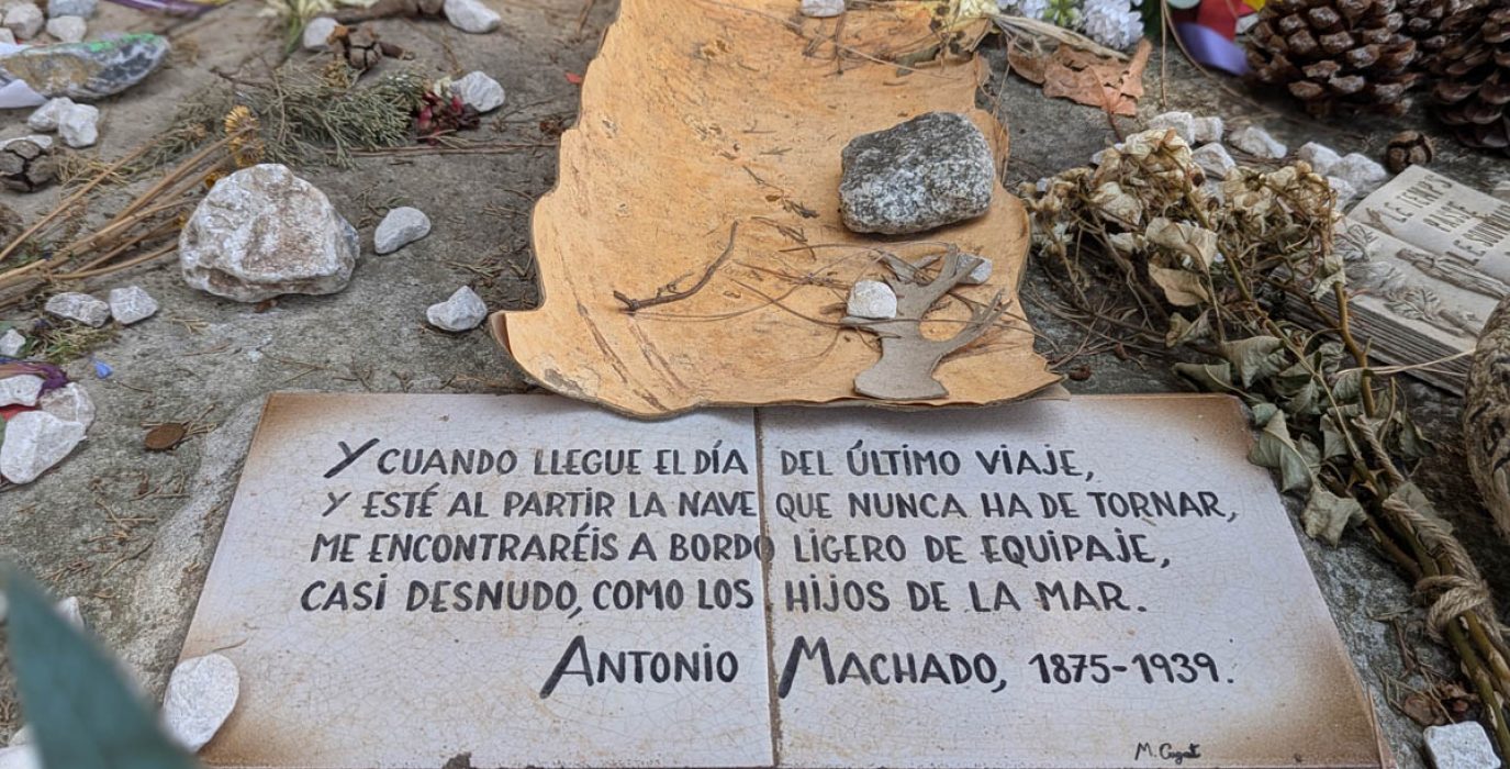 Tumba de Antonio Machado en Colliure | Foto: Dora Díaz (AraInfo)