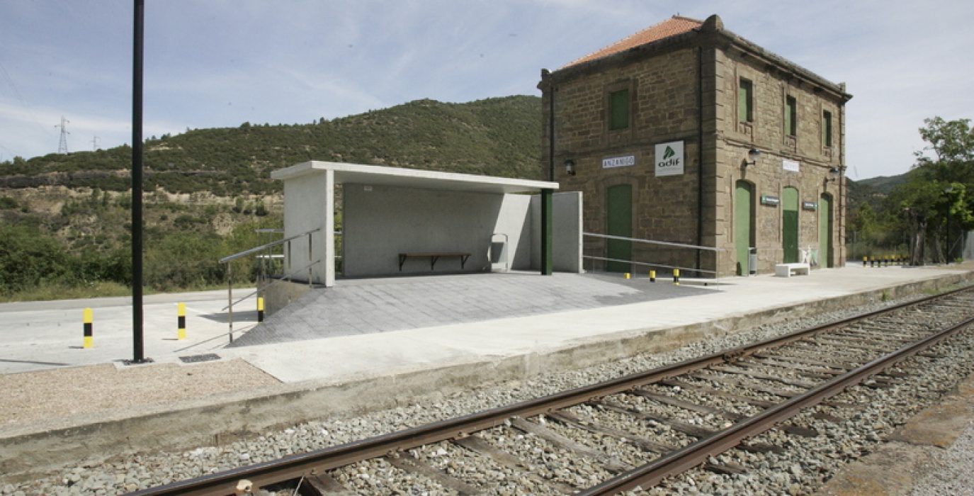 Estación de tren de Anzánigo. Foto: Agencias
