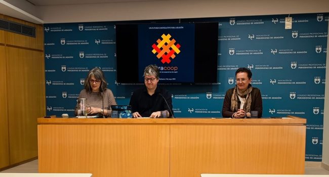 Carlos Clarimón y Bárbara Marqués, del Consejo Rector de Aracoop, durante la rueda de prensa de este martes.