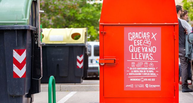 Los nuevos contenedores que pronto estarán en las calles de Zaragoza. Foto: Miguel G. García (AZ)