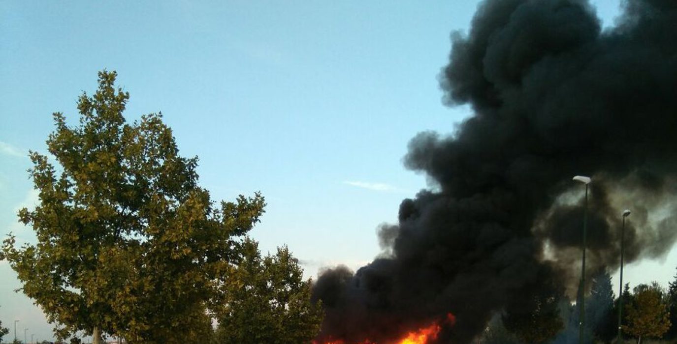 El incendio tuvo lugar en Montecanal. Foto:  Servicio Municipal AZ