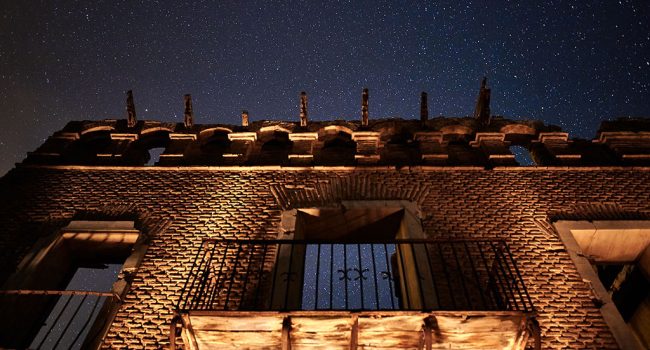 (Archivo) Nocturna del Pueblo Viejo de Belchite | Foto: Luis Simón Aranda