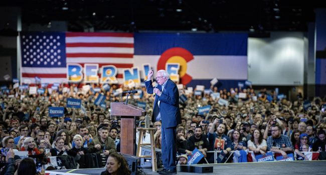 Sanders durante un acto de su campaña. Foto: @BernieSanders