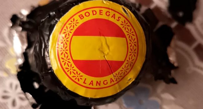 País