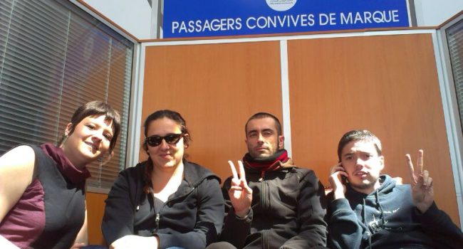 La Brigada lleva varias horas en el aeropuerto de Marrakech esperando que se aclare su situación. Foto: Laura Soteras [Galería de Imágenes]