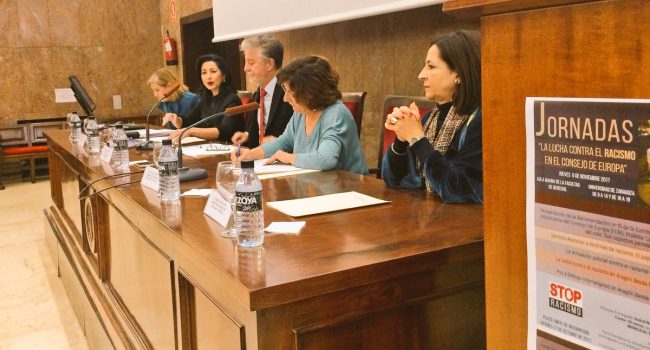 Broto y Santisteve inauguran las jornadas sobre lucha contra el racismo en la Facultad de Derecho. Foto: @PedroSantisteve