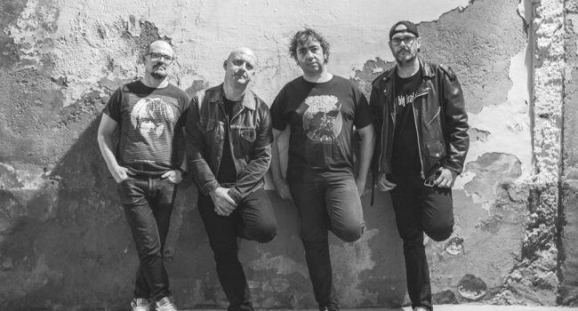 Eduardo Monaguillos, Guillermo Sapo, Arturo Mallacán y Raúl Gen son Brutus M3. Foto: Juan