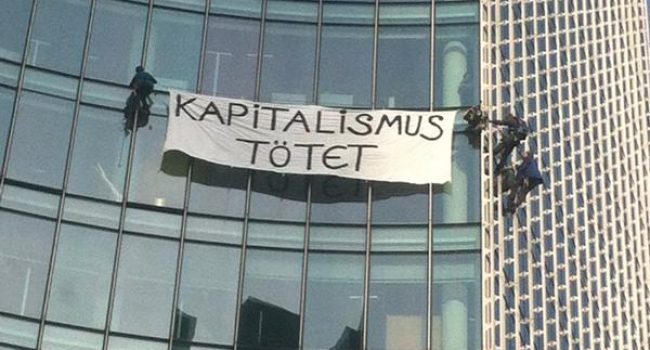 Kapitalismus Tötet, el capitalismo mata.  Fuente: Dokumentationarchiv