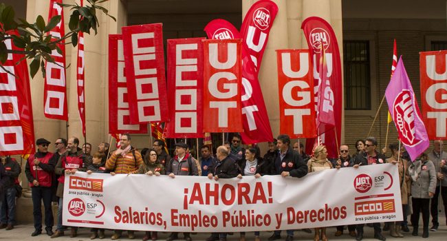 Los sindicatos CCOO y UGT se movilizaron este viernes en Zaragoza. Foto: CCOO
