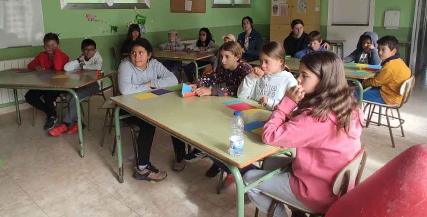 Alumnado del CEIP Montanuy participan en un taller | Foto: Gobierno de Aragón