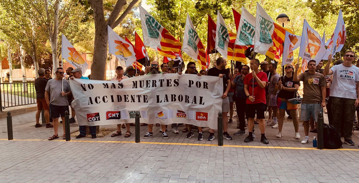 Concentración sindical ante Inspección de Trabajo de Zaragoza.