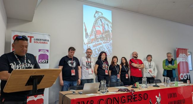 Óscar Fraj, a la izquierda de la imagen, en su primer discurso como Secretario General de CGT Aragón-La Rioja.