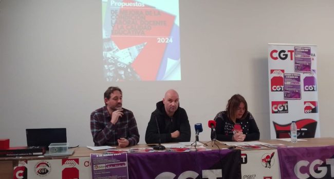 Herrero, Ruiz y Ariza durante la rueda de prensa de CGT Enseñanza | Foto: CGT
