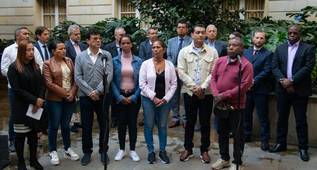 Representantes de la ONG Asamblea de Cooperación por la Paz.