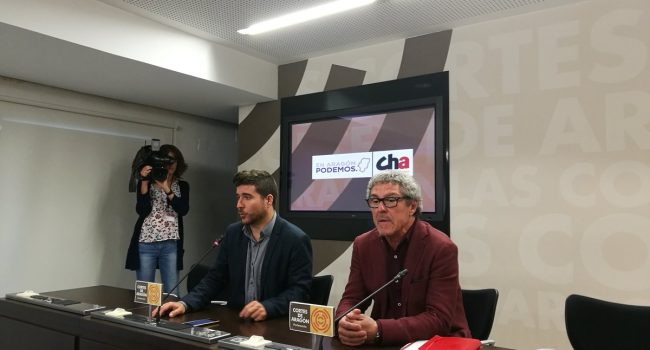 Escartín y Briz durante la rueda de prensa conjunta de este viernes. Foto: Podemos Aragón