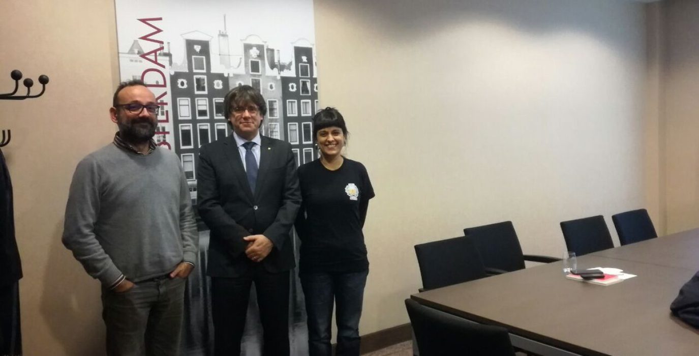 Salellas, Puigdemont i Gabriel a Brussel·les. Foto: CUP