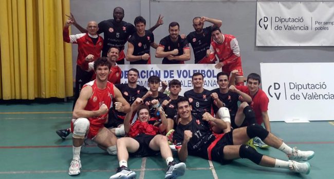El equipo del CV Zaragoza Indescar celebra la victoria. | Foto: CV Zaragoza.