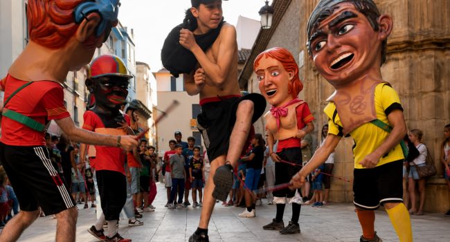 Cabezudos de El Gancho | Foto: @fiestasdelgancho