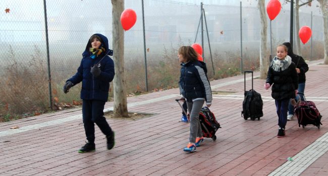 Niños y niñas del Colegio La Jota.