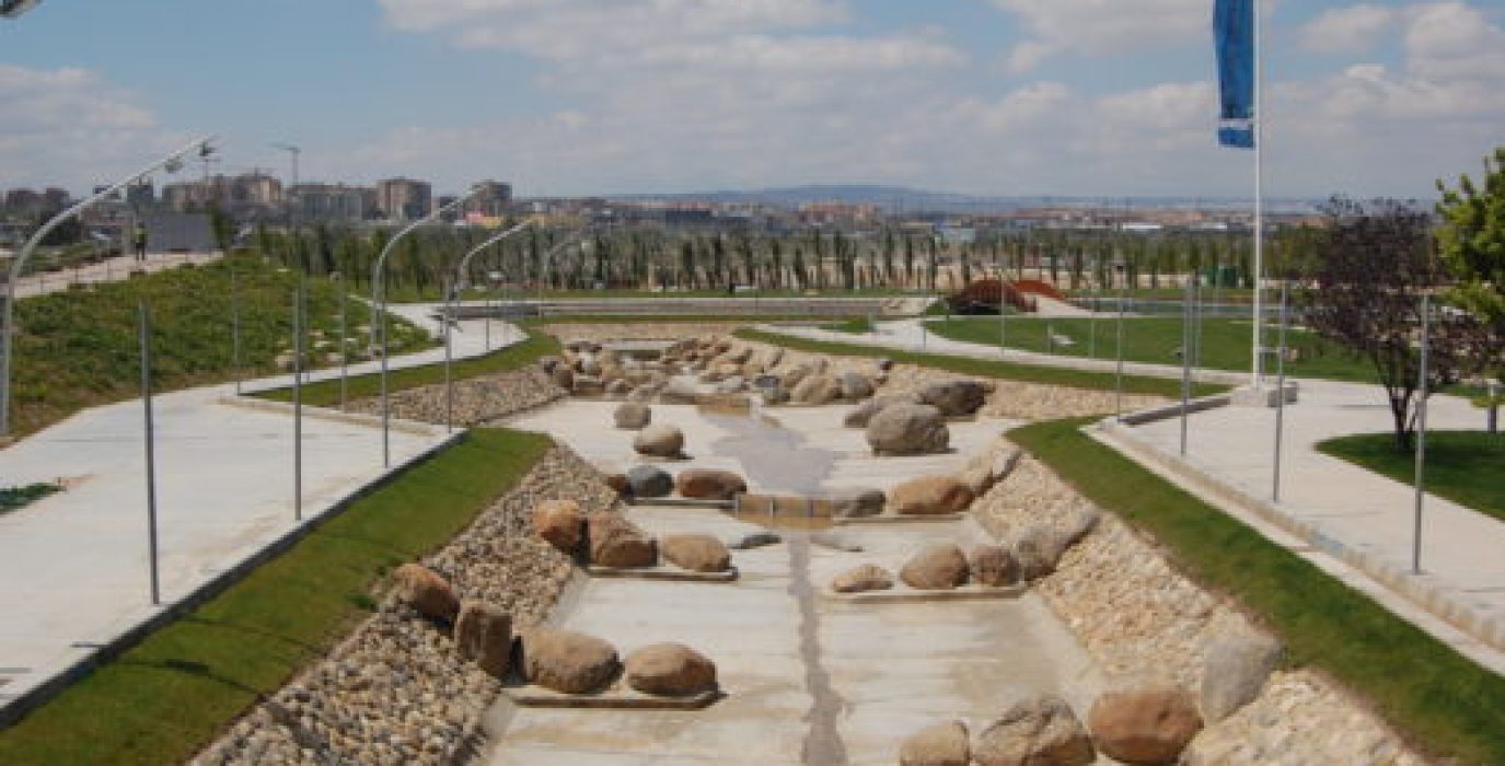 Canal Aguas Bravas Zgz