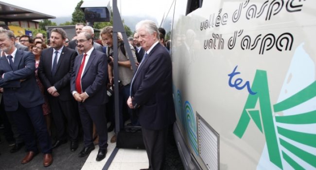 Rousset, Lambán, Soro y Santisteve en un acto en Bedous. Foto: Gobierno de Aragón