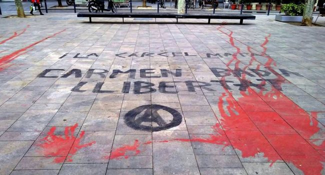 Pintada en apoyo de Carmen Badía en Barcelona. Foto: La Directa
