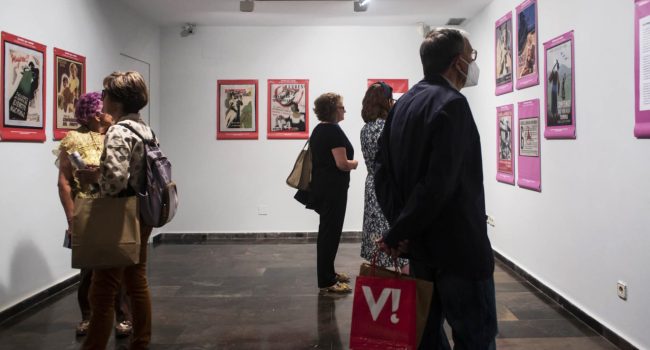 Exposición "Carteles que cuentan: La mujer en la Guerra de España" | Foto: @14AbrilFun