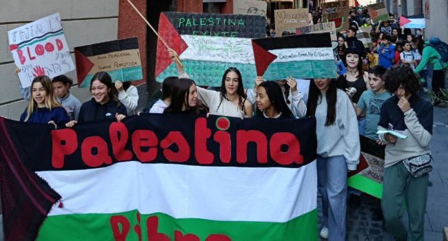 Manifestación estudiantil en Chaca por Palestina, el 15 de octubre | Foto: Alto Aragón con Palestina