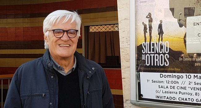 Chato Galante durante la presentación de 'El Silencio de Otros', en la Sala Venecia de Torrero. Foto: Iker G. Izagirre (AraInfo)