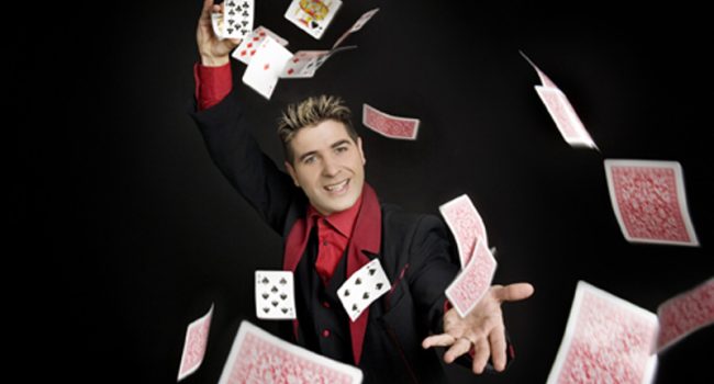 Tres funciones: sábado a las 18.00 horas; y domingo, a las 12.00 y a las 18.00.