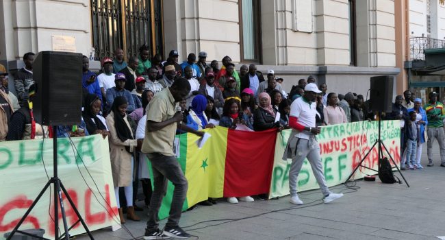 Concentración en Zaragoza de la comunidad senegalesa.