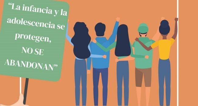 Concentración en Zaragoza en defensa de la atención pública a la infancia y adolescencia Asamblea por la Defensa Pública a la Infancia y Adolescencia de Aragón (ASDIFA) recorte cartel